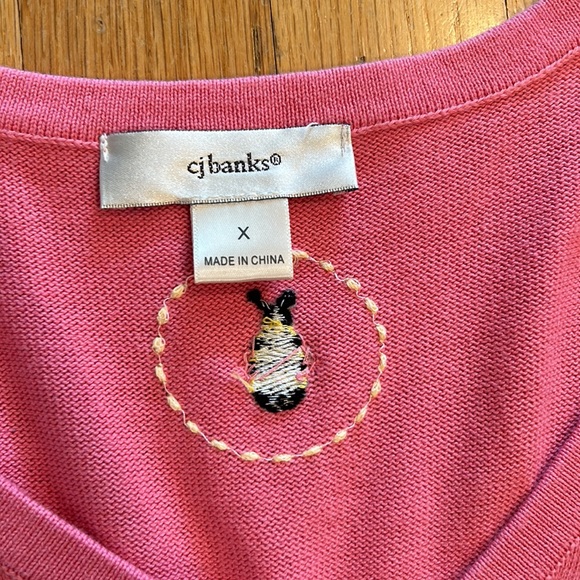 CJ banks pink bumble bee sweater. Size X - Picture 3 of 4